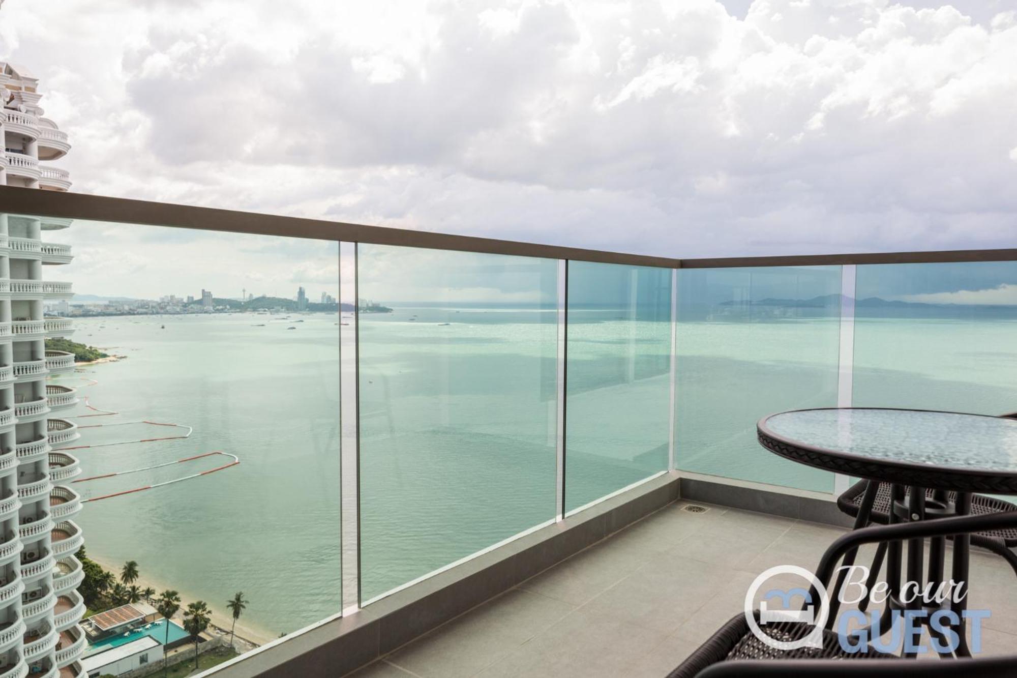 Stunning Sea View Condo On The Beach - Monthly Stay Pattaya Δωμάτιο φωτογραφία